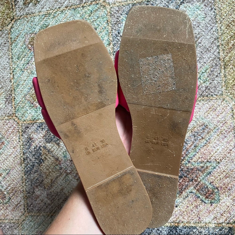 🚫🚫sold🚫🚫💗Hot Pink Slide Sandals - Picture 4 of 6